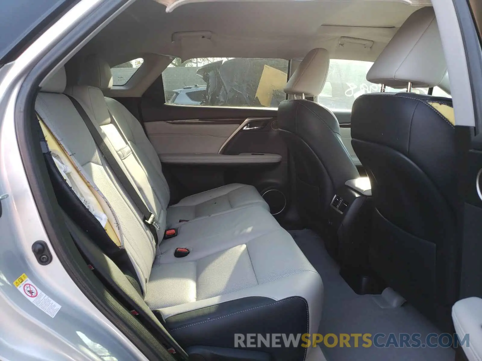 6 Photograph of a damaged car 2T2ZZMCAXKC133698 LEXUS RX350 2019