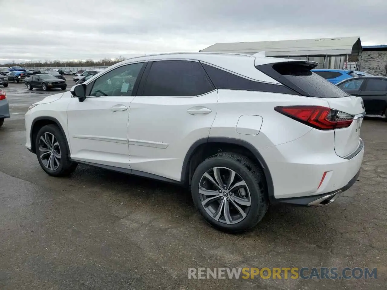 2 Фотография поврежденного автомобиля JTJBZMCA2K2040739 LEXUS RX350 2019