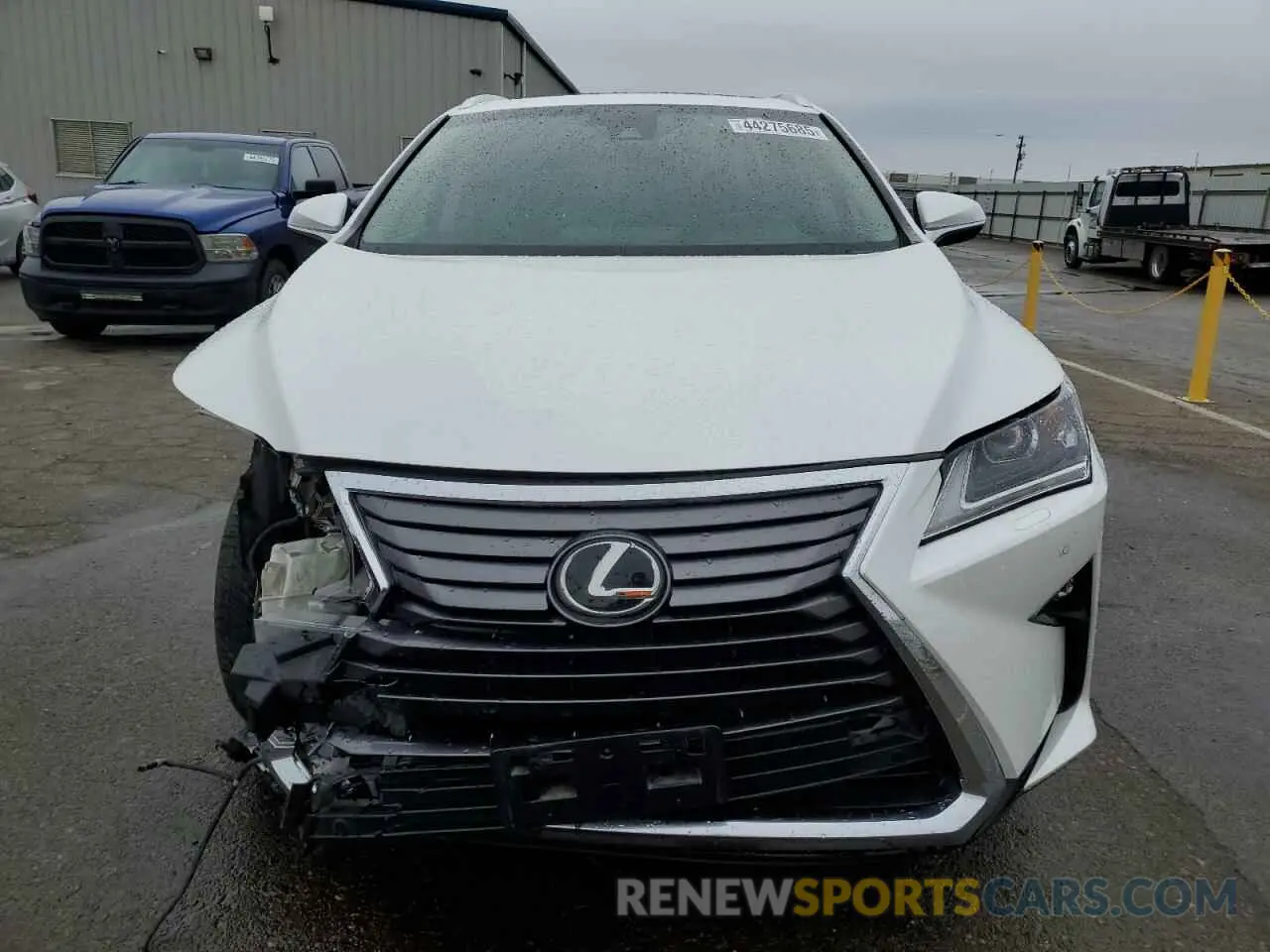 5 Фотография поврежденного автомобиля JTJBZMCA2K2040739 LEXUS RX350 2019