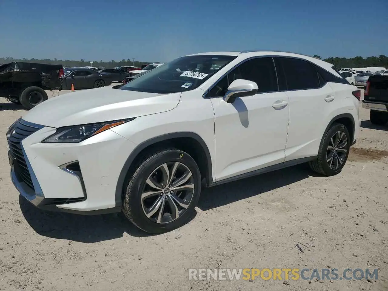 1 Фотография поврежденного автомобиля JTJBZMCA3K2038384 LEXUS RX350 2019