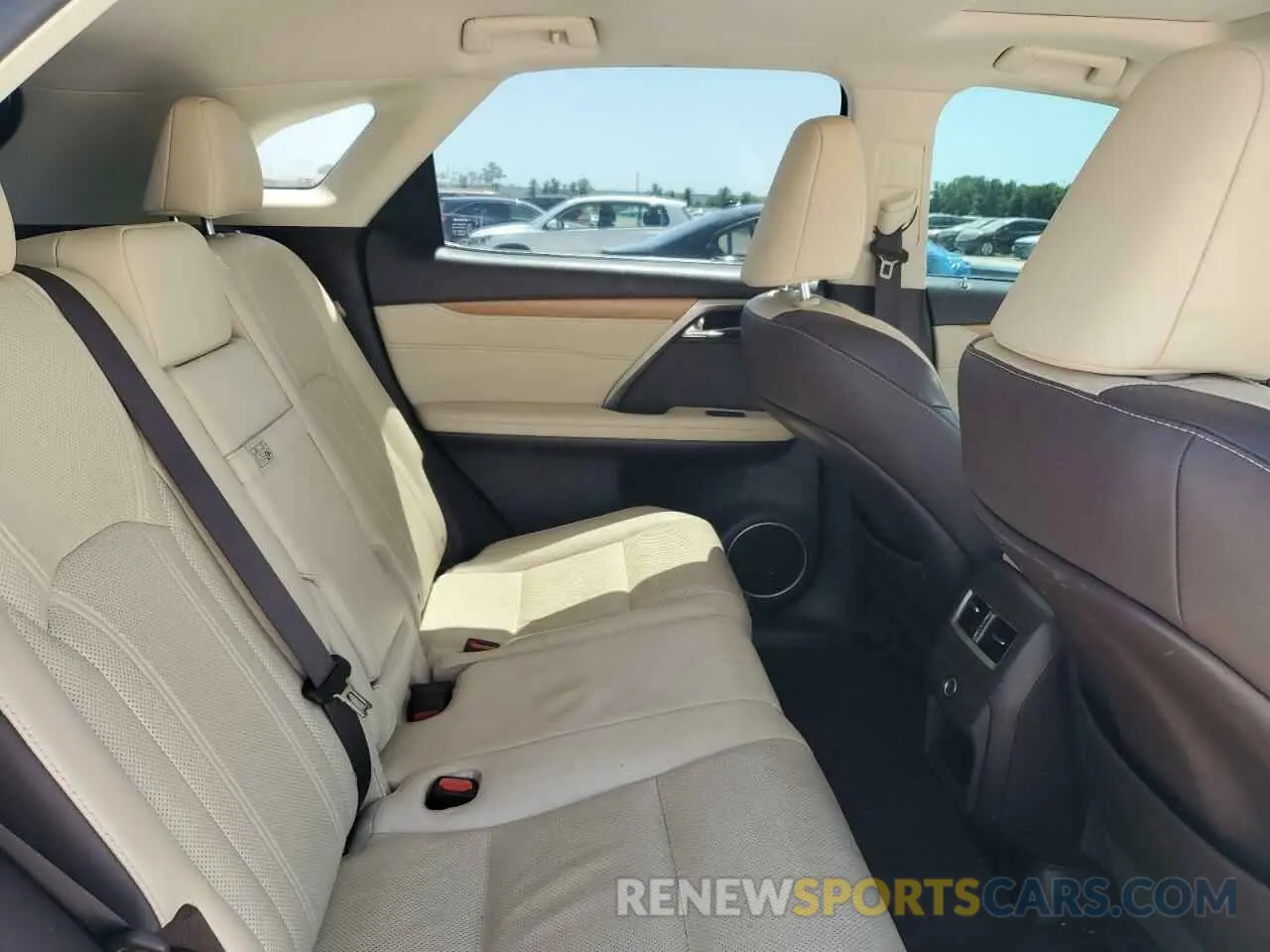 11 Фотография поврежденного автомобиля JTJBZMCA3K2038384 LEXUS RX350 2019