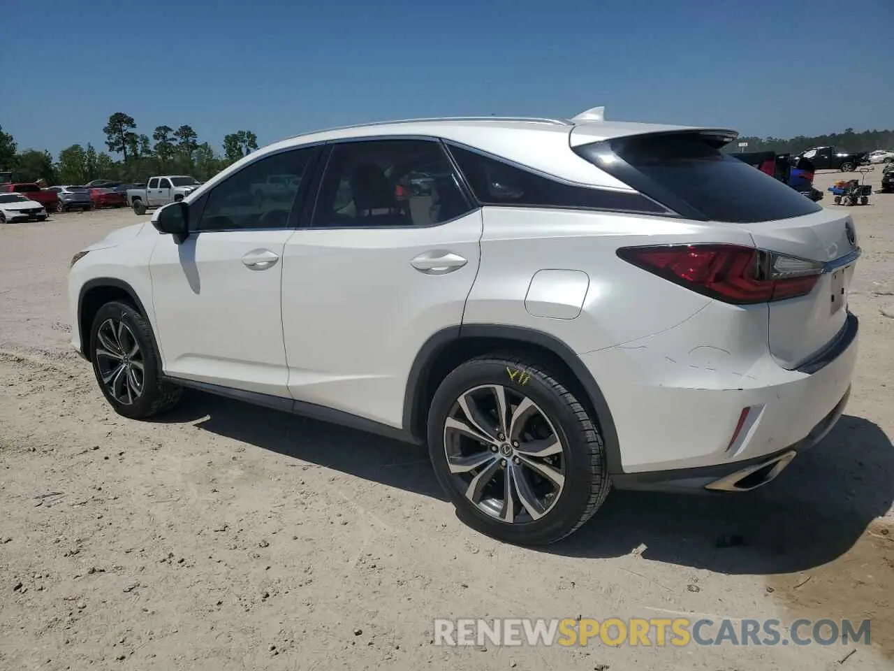 2 Фотография поврежденного автомобиля JTJBZMCA3K2038384 LEXUS RX350 2019