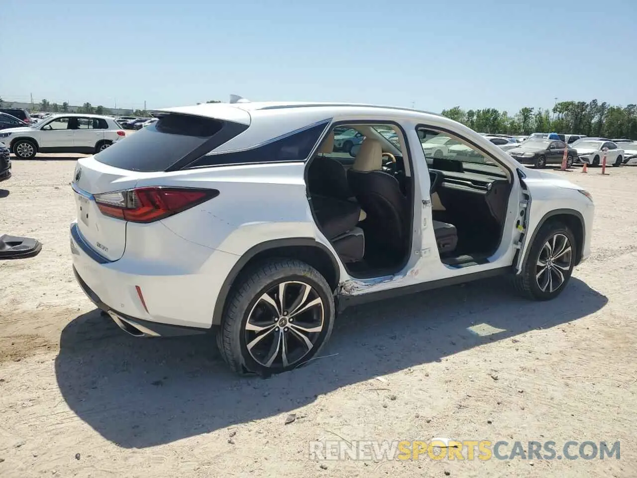 3 Фотография поврежденного автомобиля JTJBZMCA3K2038384 LEXUS RX350 2019