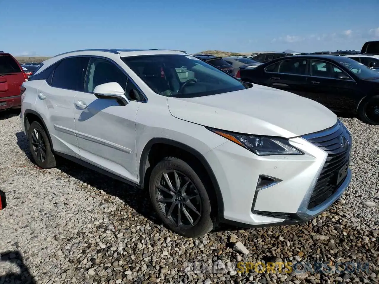 4 Фотография поврежденного автомобиля JTJBZMCA6K2040114 LEXUS RX350 2019