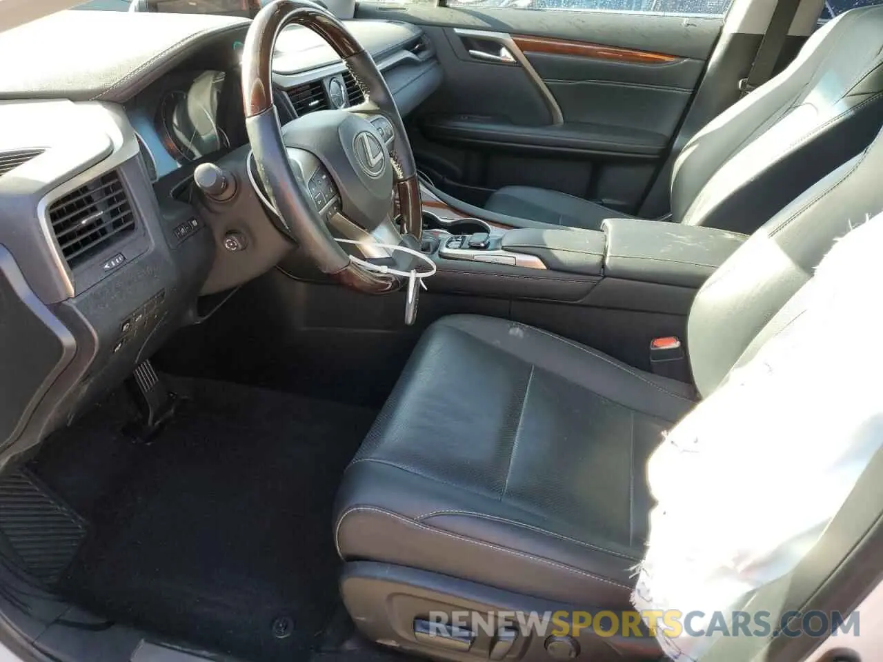 7 Фотография поврежденного автомобиля JTJBZMCA6K2040114 LEXUS RX350 2019