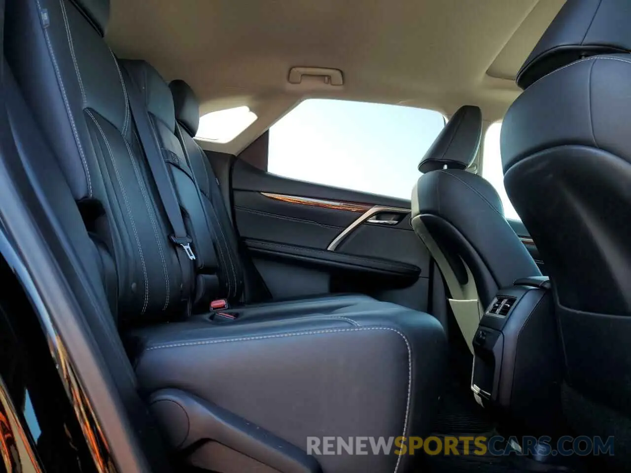 11 Фотография поврежденного автомобиля JTJBZMCA9K2042228 LEXUS RX350 2019