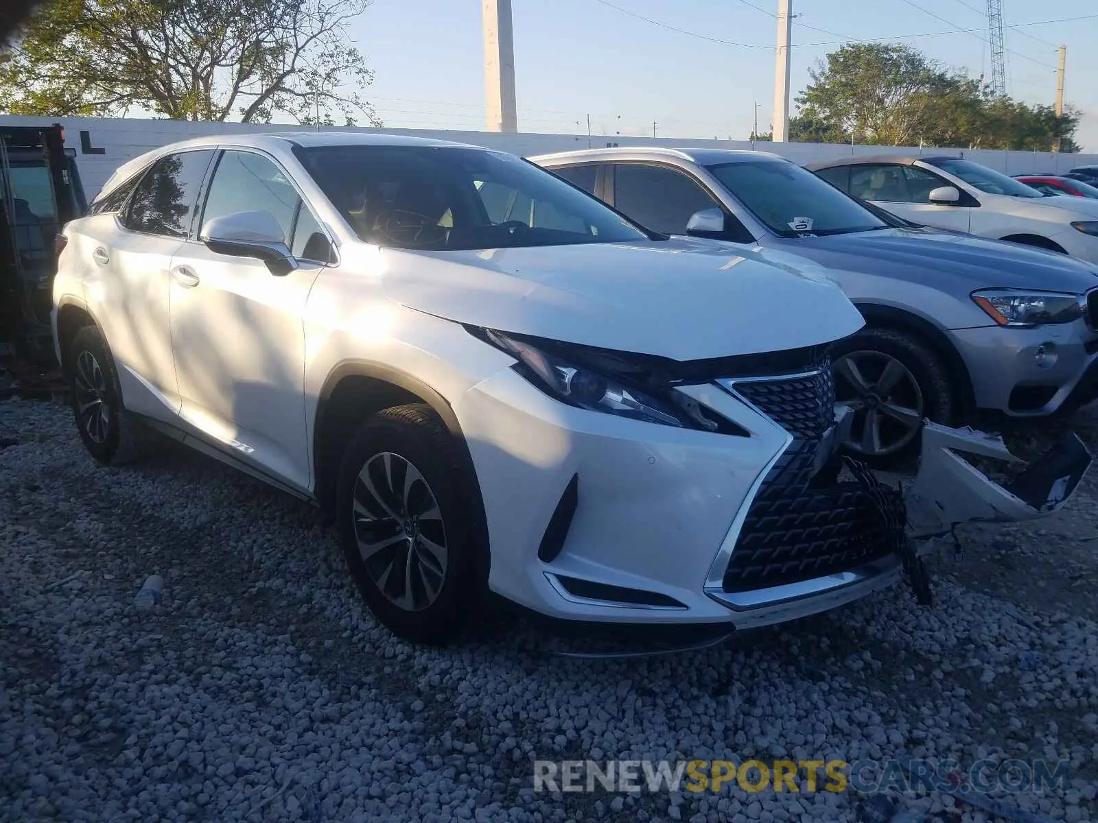 1 Photograph of a damaged car 2T2AZMAA8LC156026 LEXUS RX350 2020