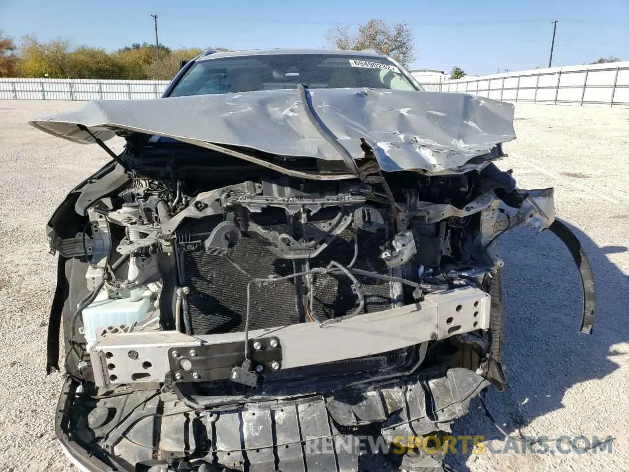 5 Photograph of a damaged car 2T2HZMAA4LC151565 LEXUS RX350 2020