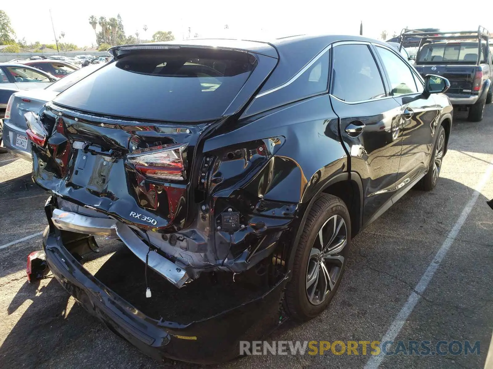4 Photograph of a damaged car 2T2HZMAA5LC171887 LEXUS RX350 2020