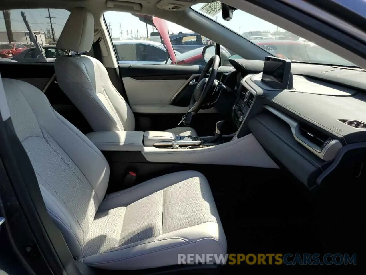 5 Фотография поврежденного автомобиля 2T2HZMAA9LC162450 LEXUS RX350 2020