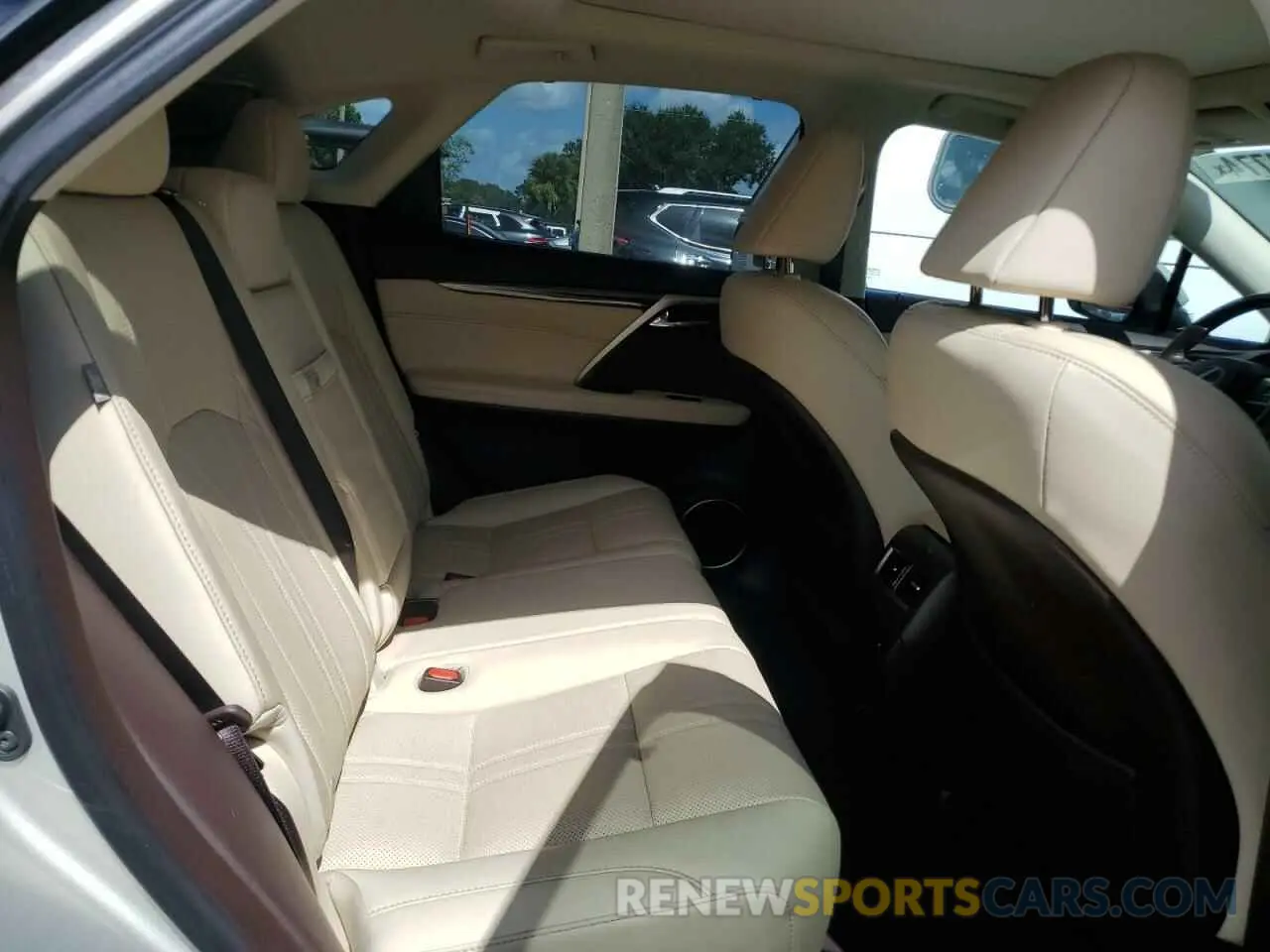 11 Фотография поврежденного автомобиля 2T2JZMAA1LC165103 LEXUS RX350 2020