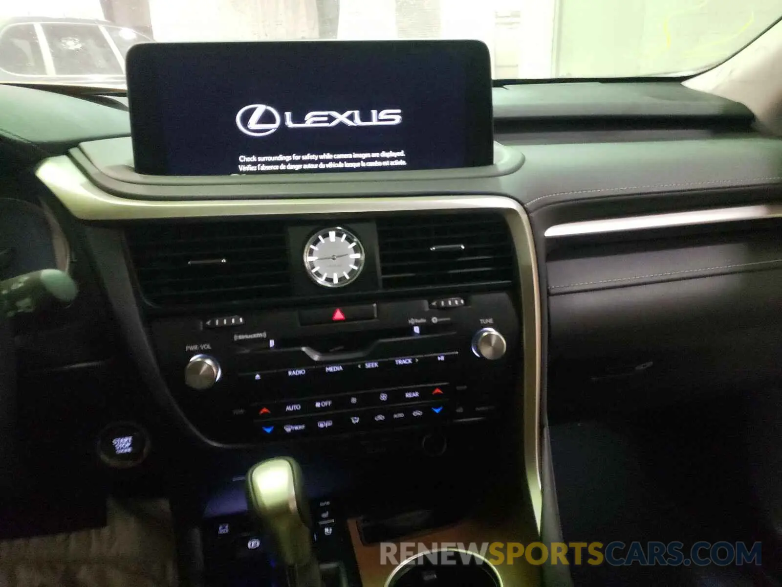 9 Photograph of a damaged car JTJHZKFA3L2023010 LEXUS RX350 2020