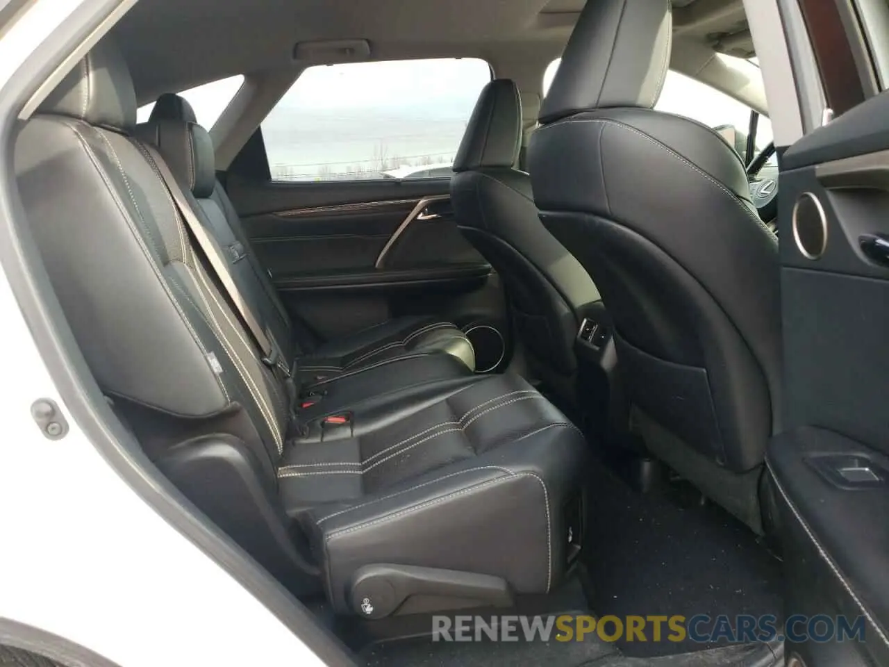 11 Photograph of a damaged car JTJJZKFA2L2022626 LEXUS RX350 2020