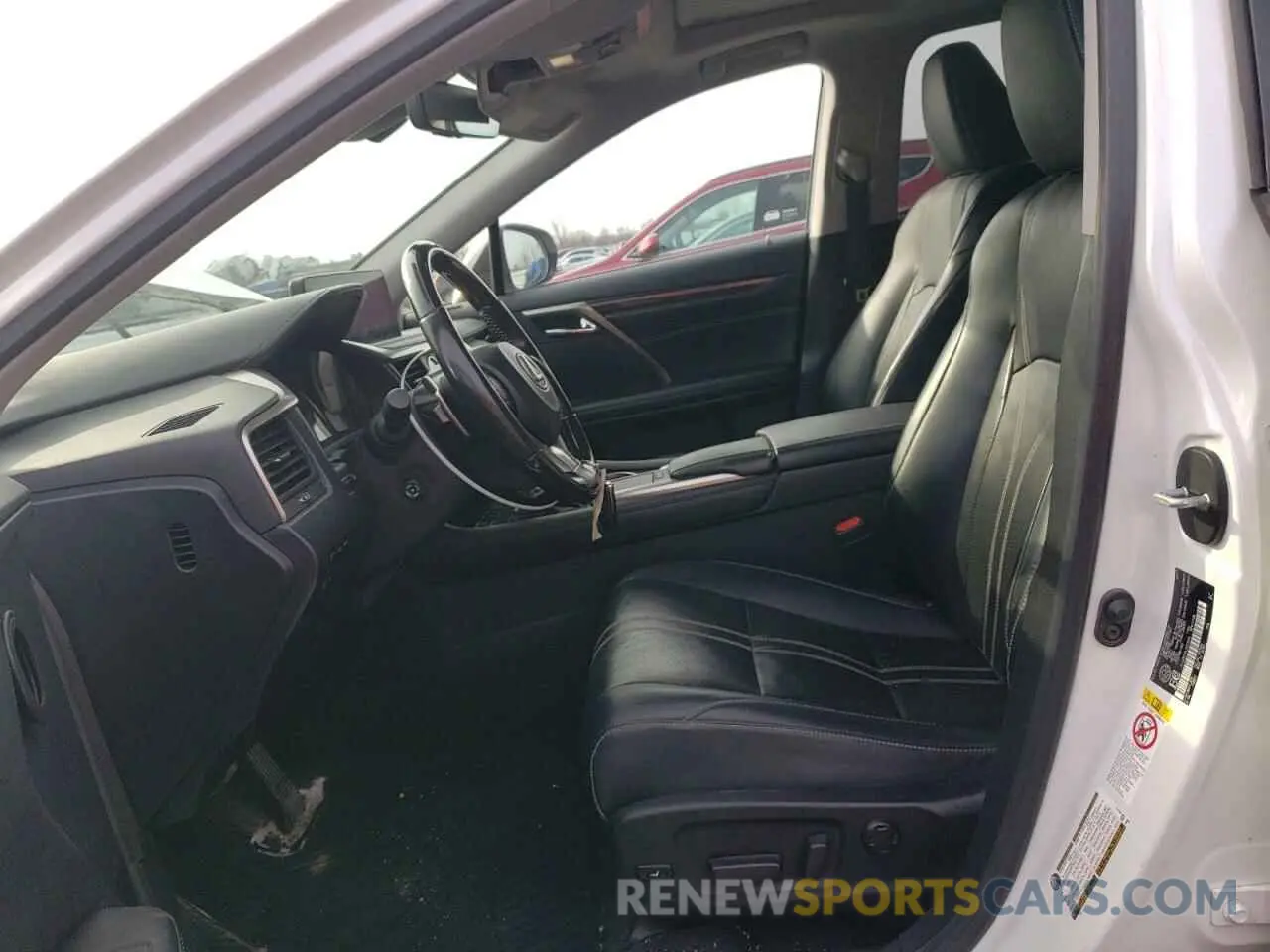 7 Photograph of a damaged car JTJJZKFA2L2022626 LEXUS RX350 2020