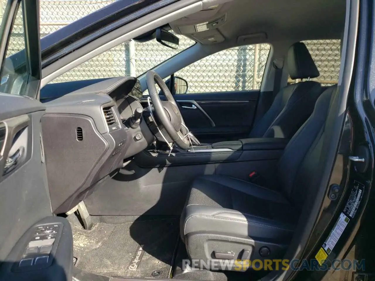 7 Фотография поврежденного автомобиля 2T2AZMAA4MC196993 LEXUS RX350 2021