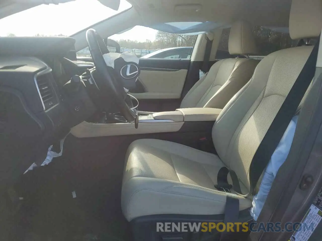 7 Photograph of a damaged car 2T2AZMDA7MC275120 LEXUS RX350 2021