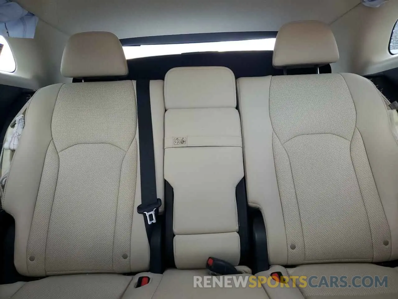 10 Фотография поврежденного автомобиля 2T2HZMAAXMC186340 LEXUS RX350 2021