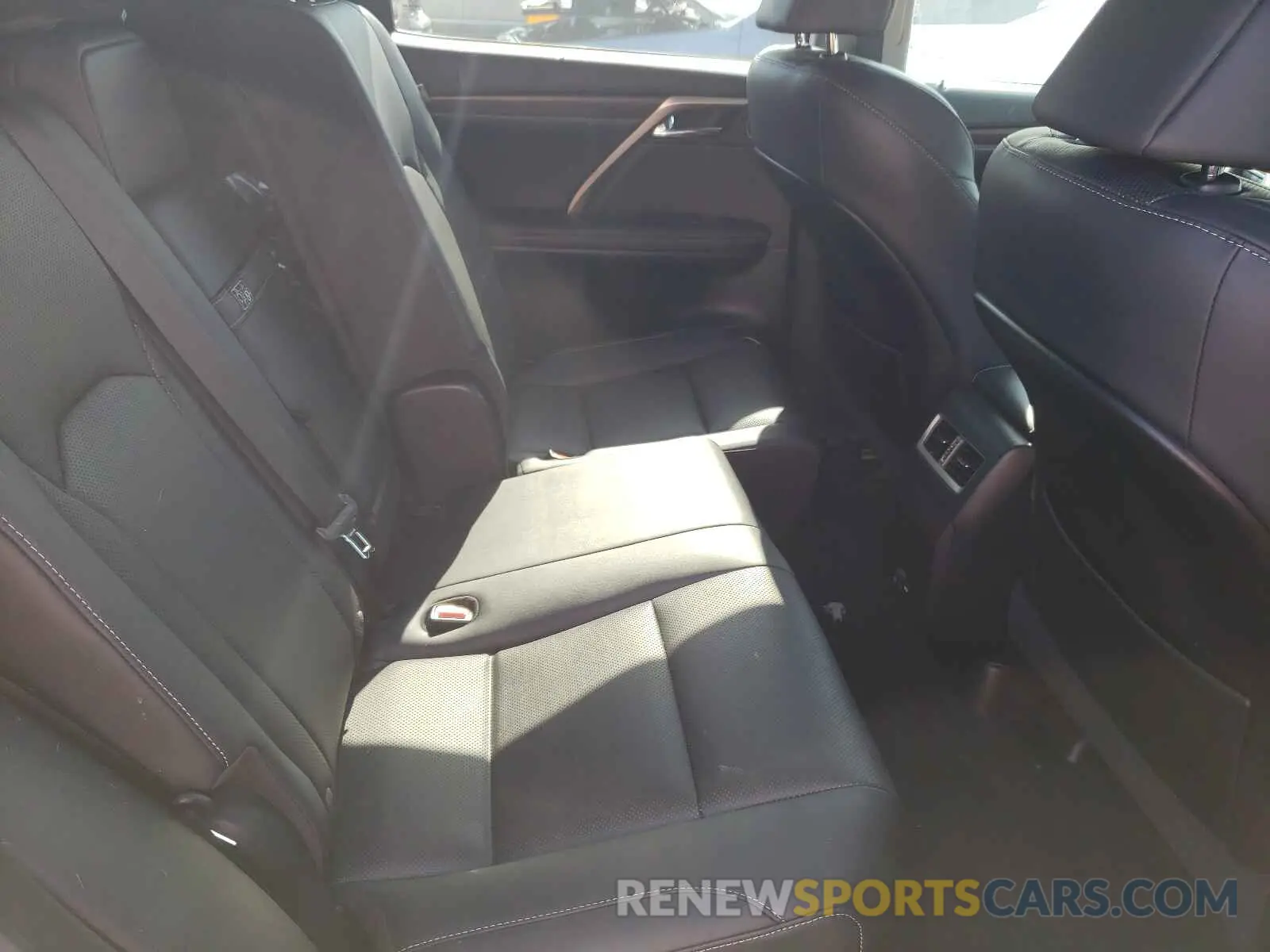 6 Photograph of a damaged car 2T2HZMAAXMC208823 LEXUS RX350 2021