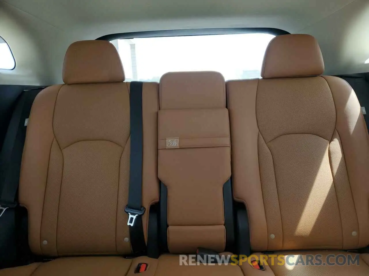 10 Фотография поврежденного автомобиля 2T2HZMAAXMC216274 LEXUS RX350 2021