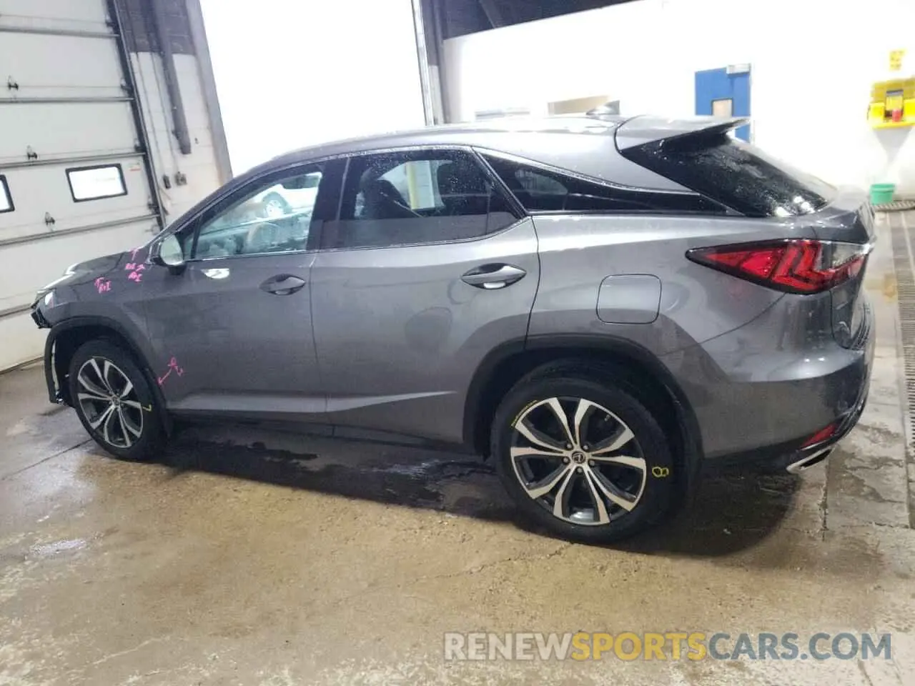 2 Фотография поврежденного автомобиля 2T2HZMDA7MC278601 LEXUS RX350 2021