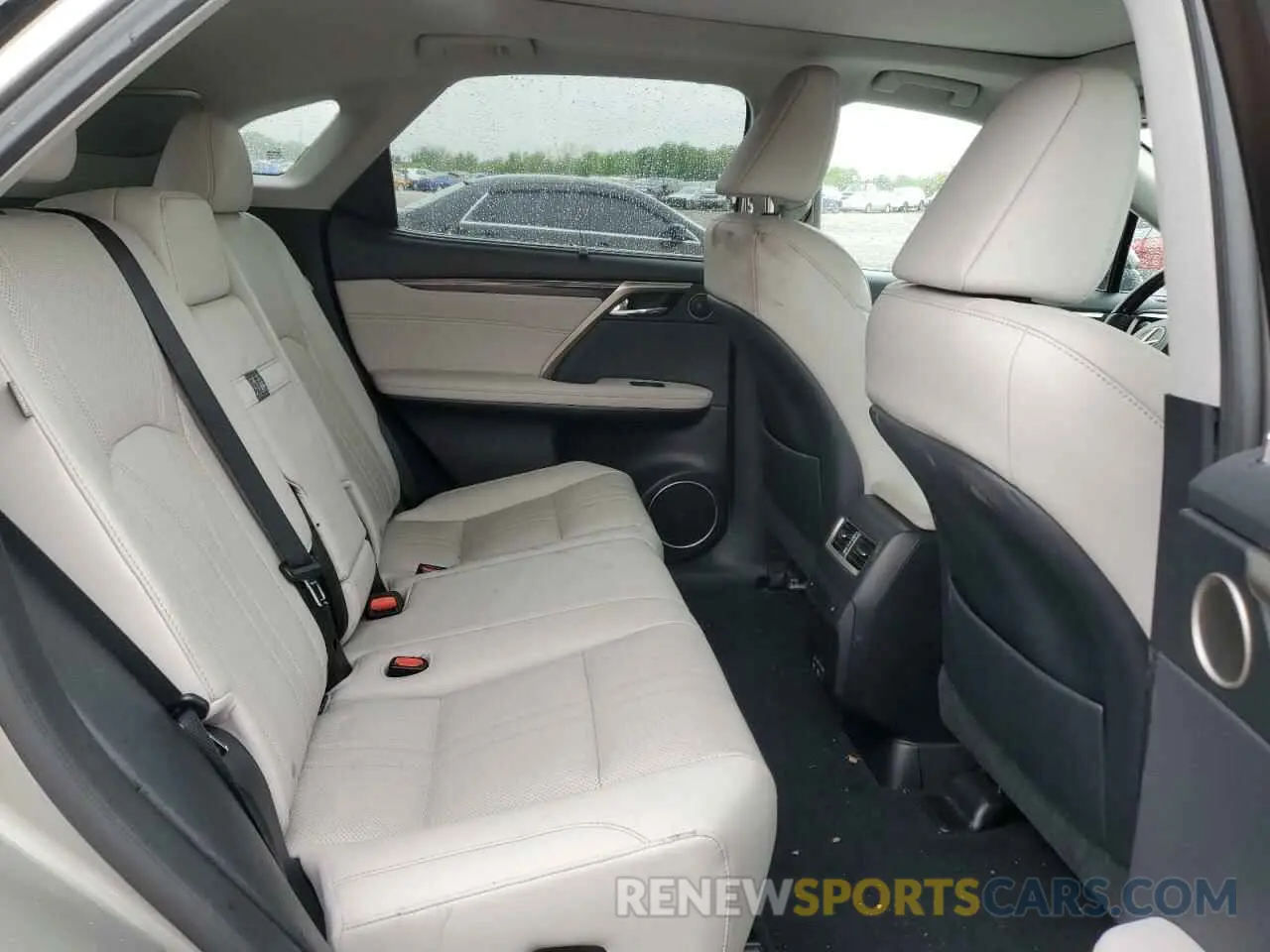 11 Фотография поврежденного автомобиля 2T2JZMAA8MC188721 LEXUS RX350 2021