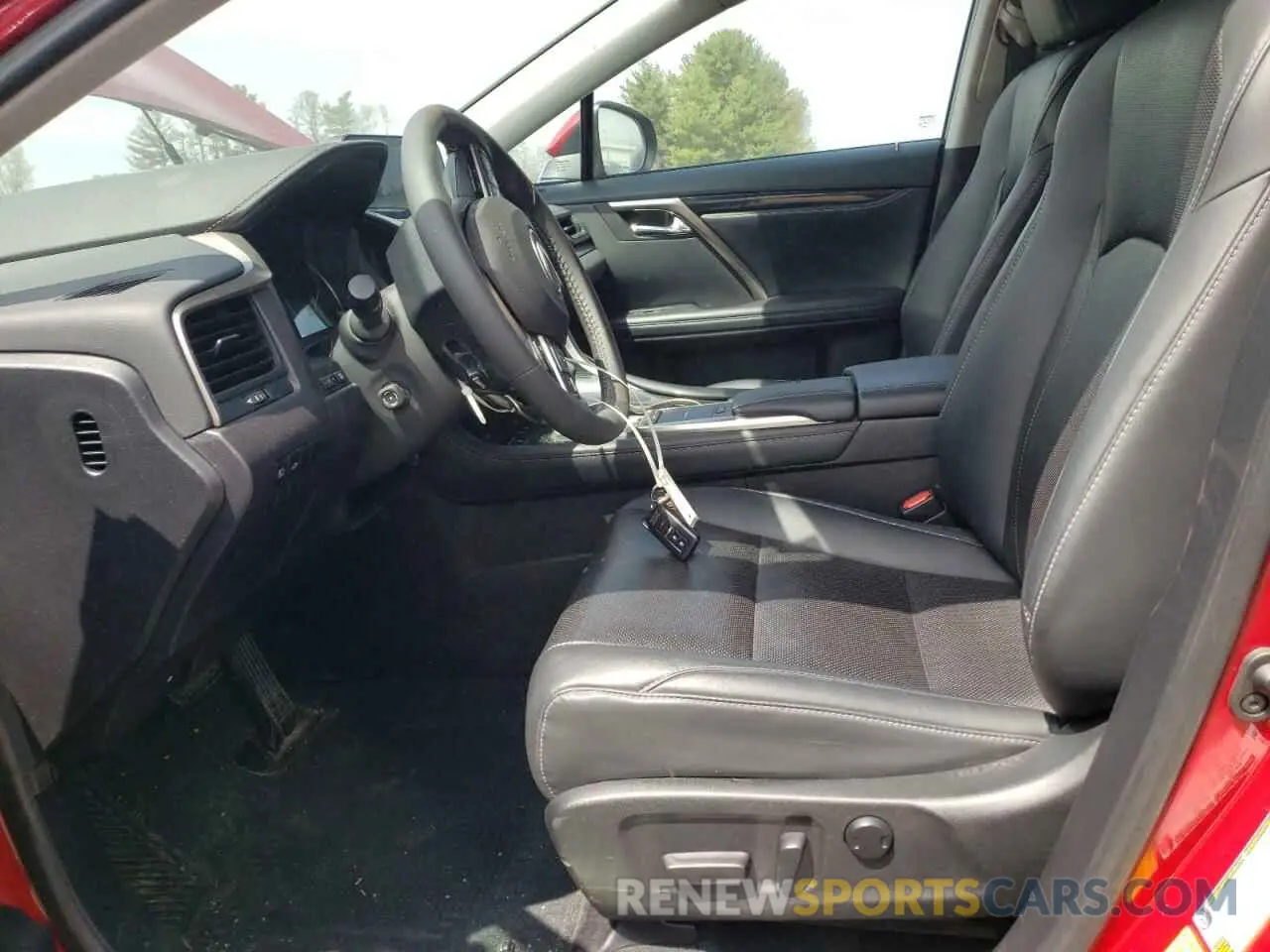 7 Photograph of a damaged car 2T2AZMDA9NC361689 LEXUS RX350 2022