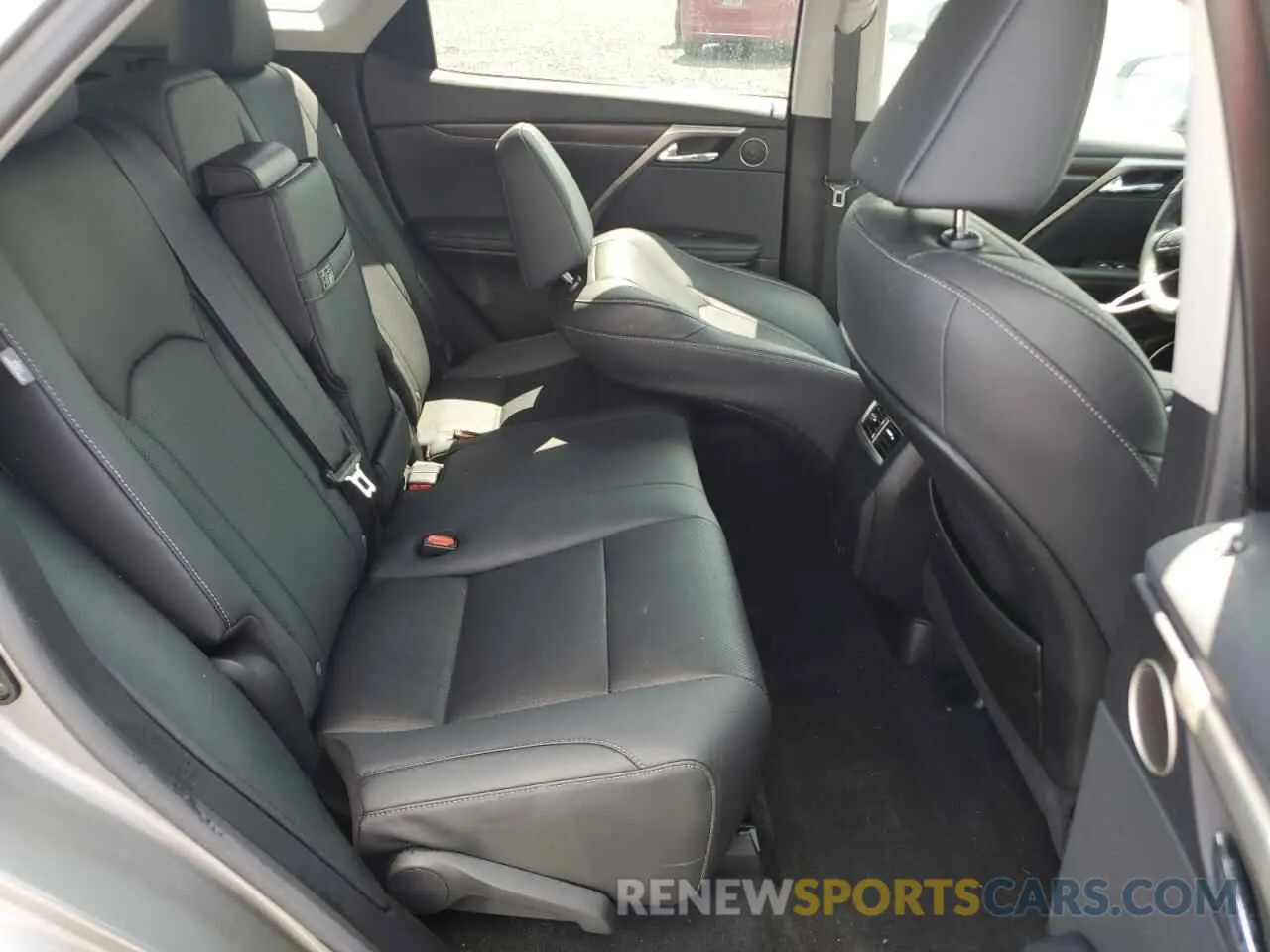 11 Фотография поврежденного автомобиля 2T2HZMDA5NC324914 LEXUS RX350 2022