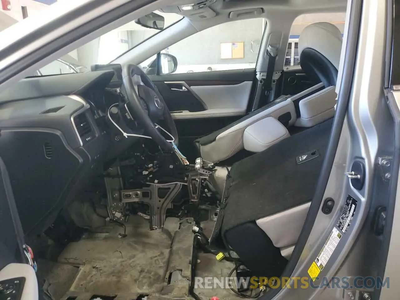 7 Фотография поврежденного автомобиля 2T2HZMDA7NC328902 LEXUS RX350 2022