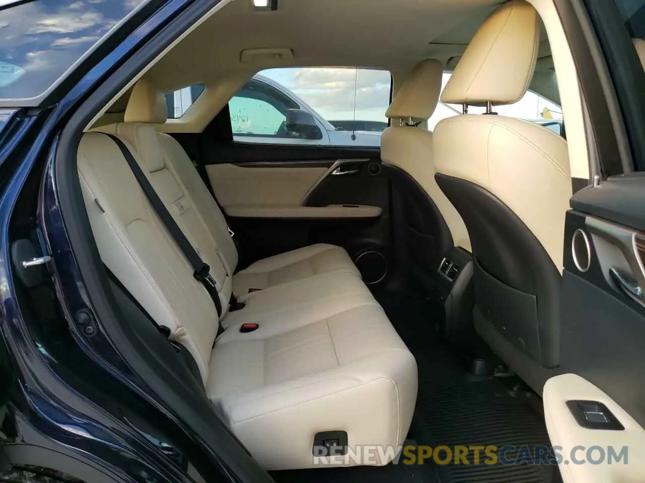 6 Фотография поврежденного автомобиля 2T2JZMAAXNC231103 LEXUS RX350 2022