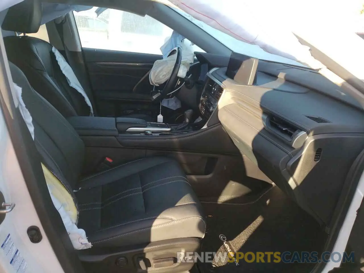 5 Photograph of a damaged car 2T2JZMDA9NC318602 LEXUS RX350 2022