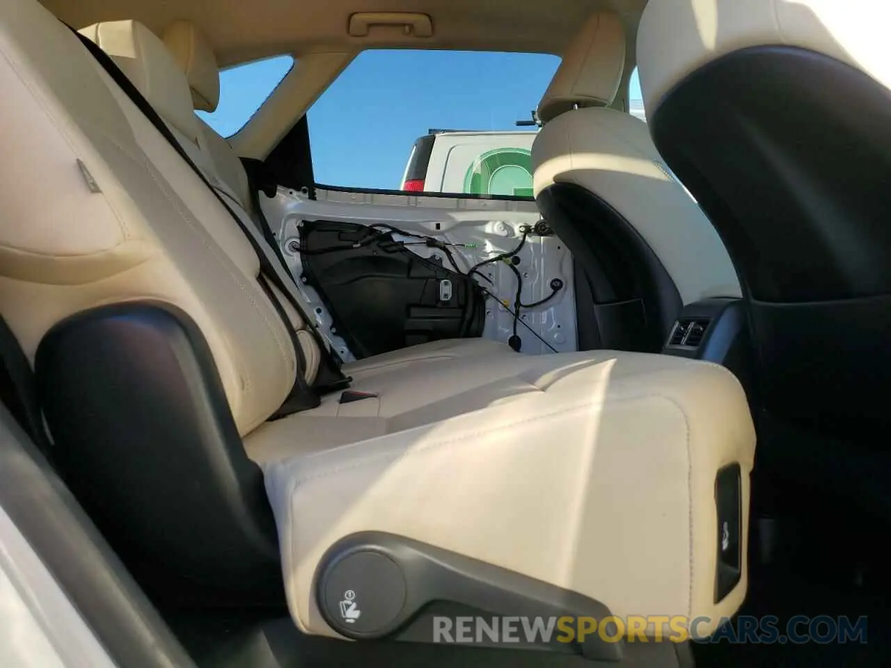 11 Фотография поврежденного автомобиля JTJHZKFA4N2037694 LEXUS RX350 2022