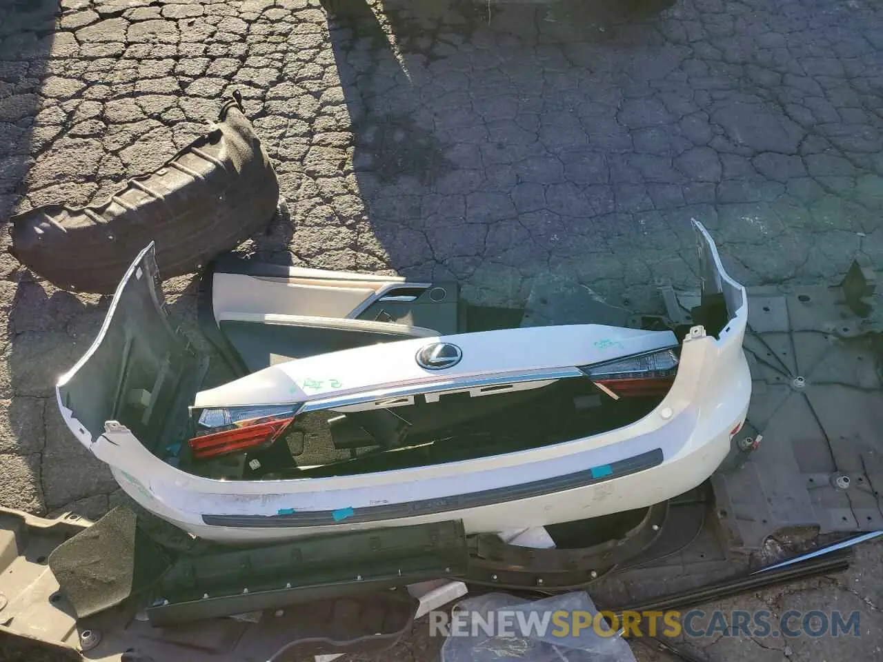13 Фотография поврежденного автомобиля JTJHZKFA4N2037694 LEXUS RX350 2022
