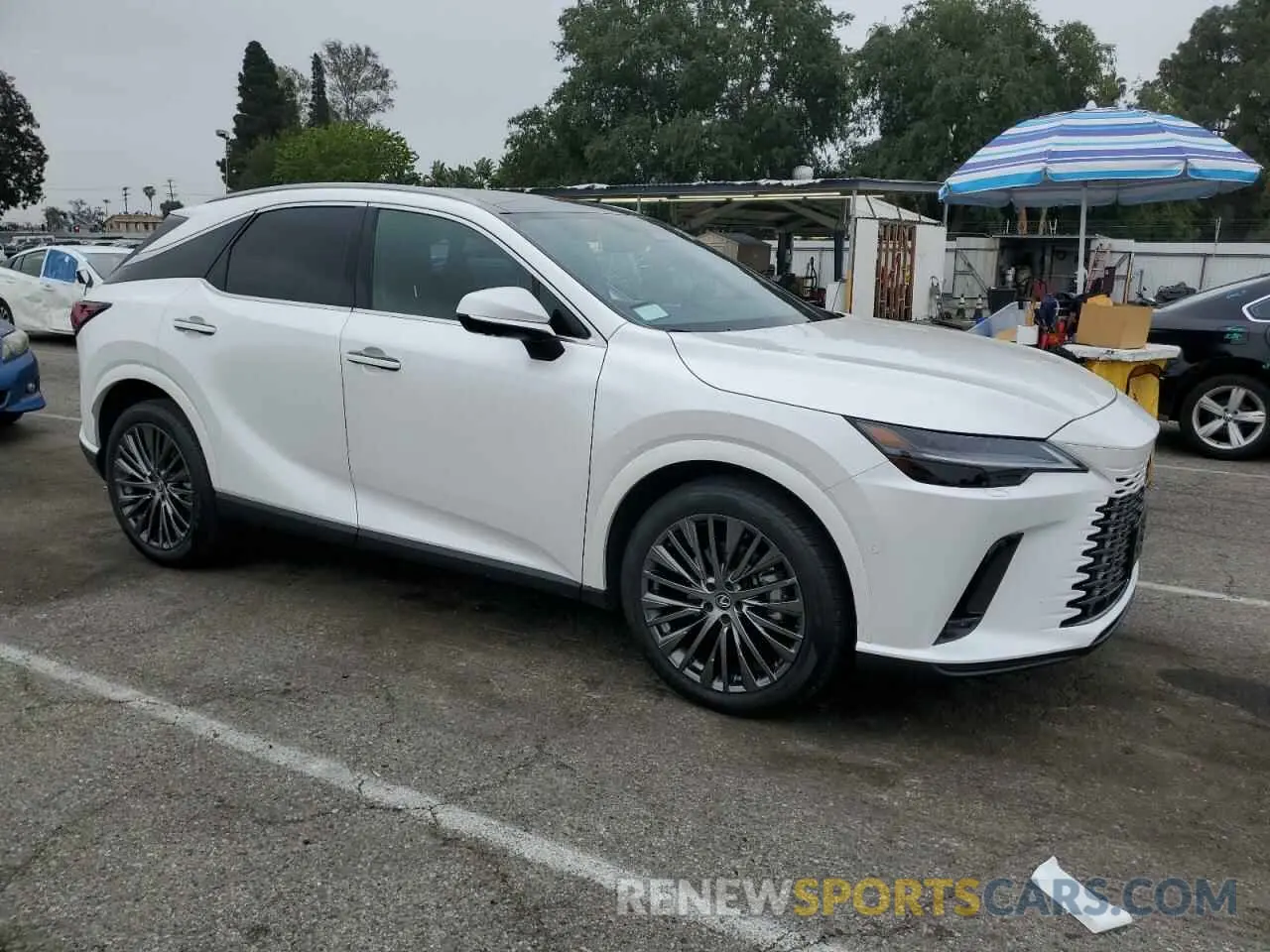 4 Фотография поврежденного автомобиля 2T2BAMBA0PC013734 LEXUS RX350 2023