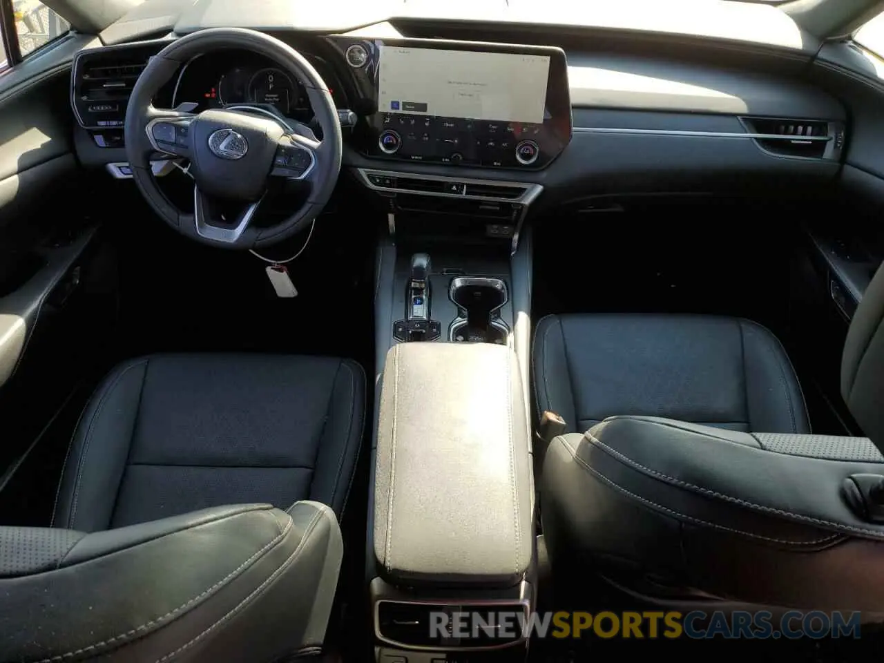 8 Фотография поврежденного автомобиля 2T2BAMBA1PC010695 LEXUS RX350 2023