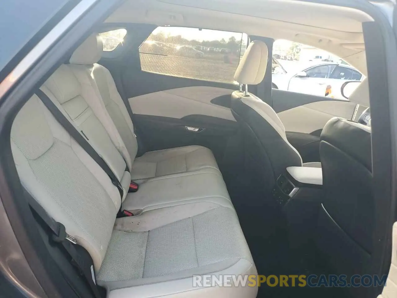 11 Фотография поврежденного автомобиля 2T2BAMBA2PC001505 LEXUS RX350 2023
