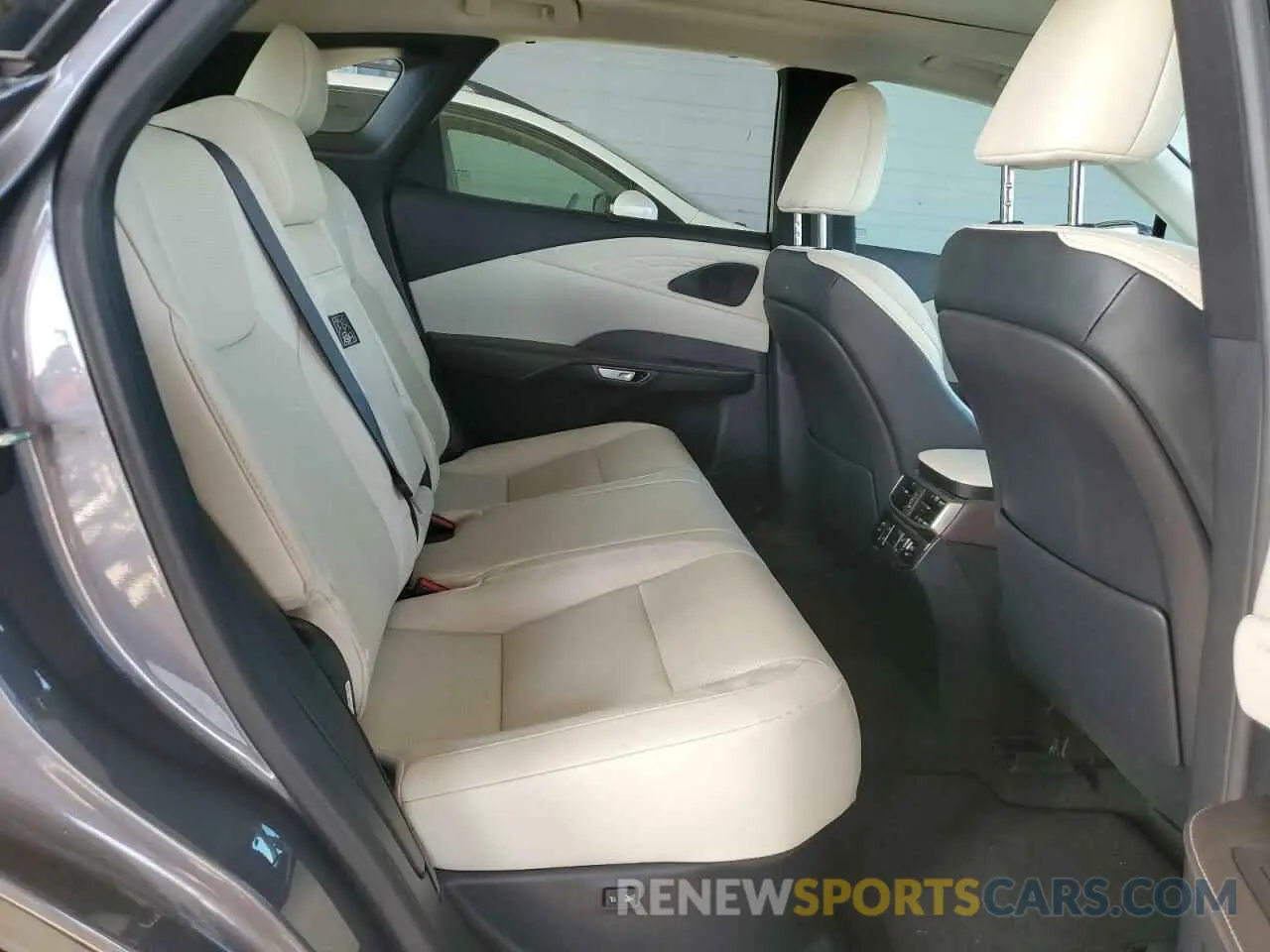 11 Фотография поврежденного автомобиля 2T2BAMBA4PC009444 LEXUS RX350 2023