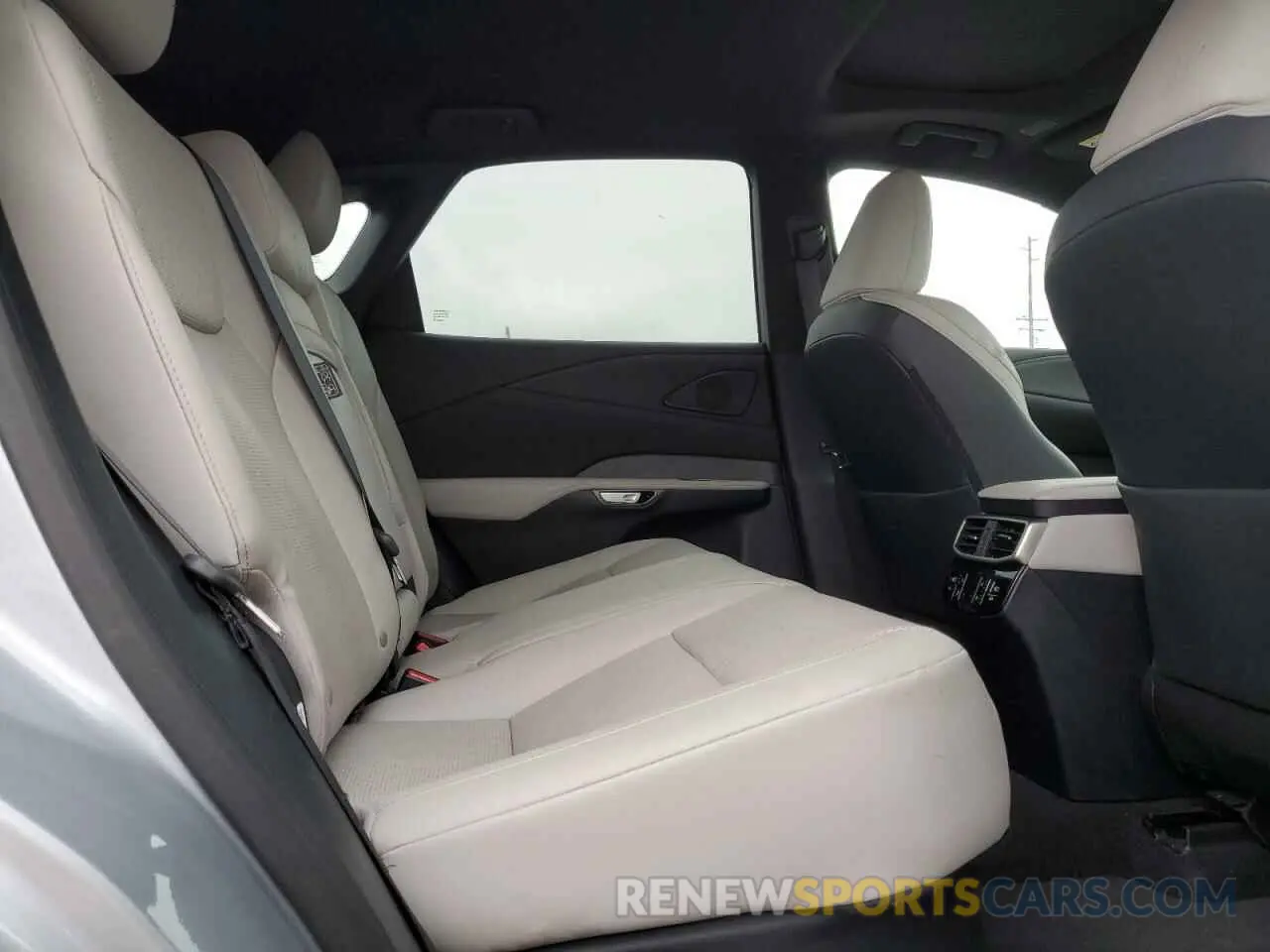11 Фотография поврежденного автомобиля 2T2BAMBA6PC021384 LEXUS RX350 2023
