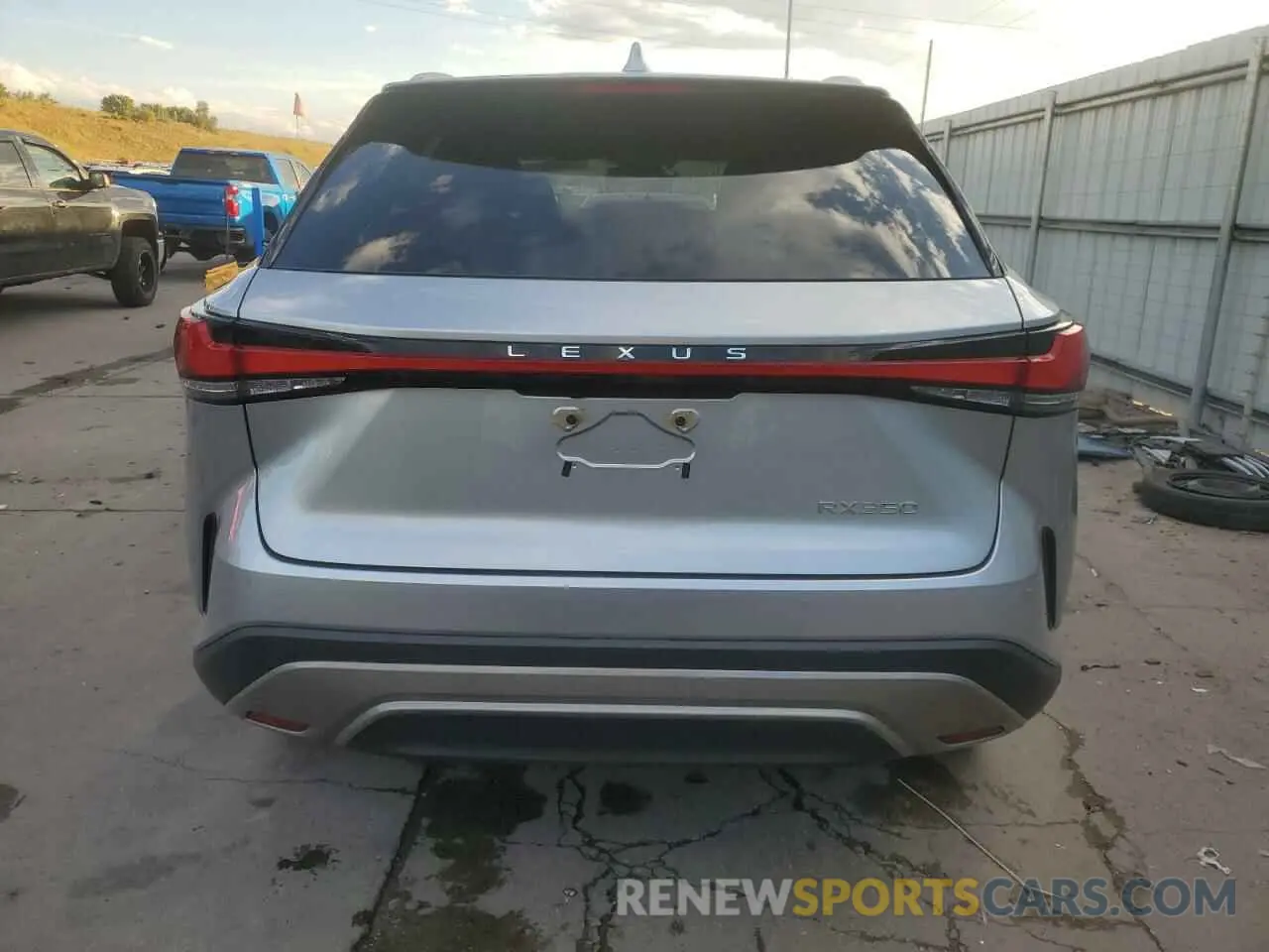 6 Фотография поврежденного автомобиля 2T2BAMBA7PC019269 LEXUS RX350 2023