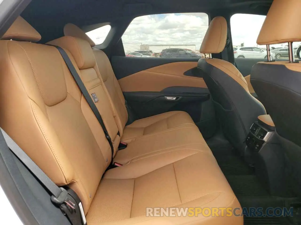 11 Фотография поврежденного автомобиля 2T2BAMCA6PC027023 LEXUS RX350 2023