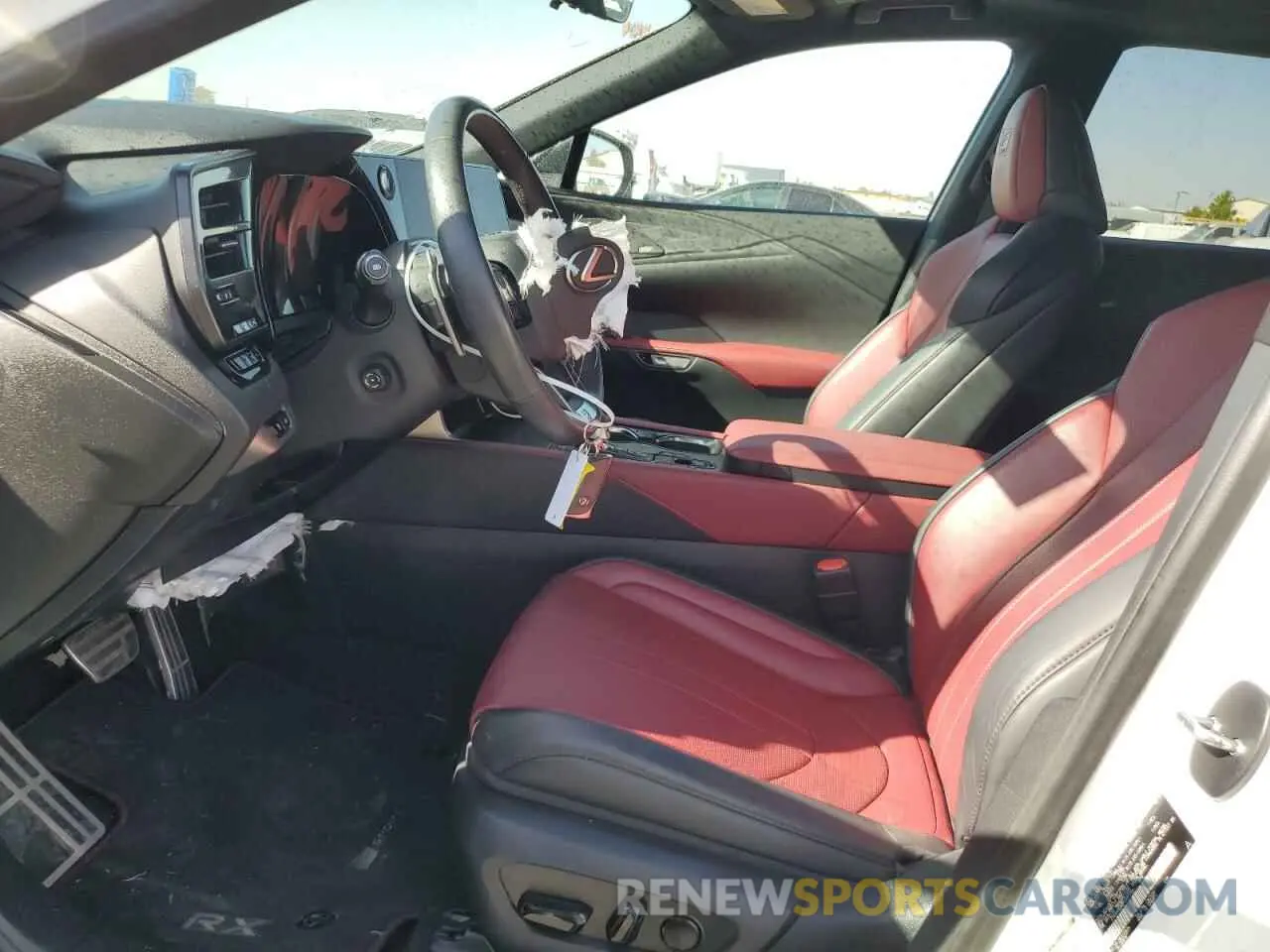 7 Фотография поврежденного автомобиля 2T2BAMCA6PC027264 LEXUS RX350 2023