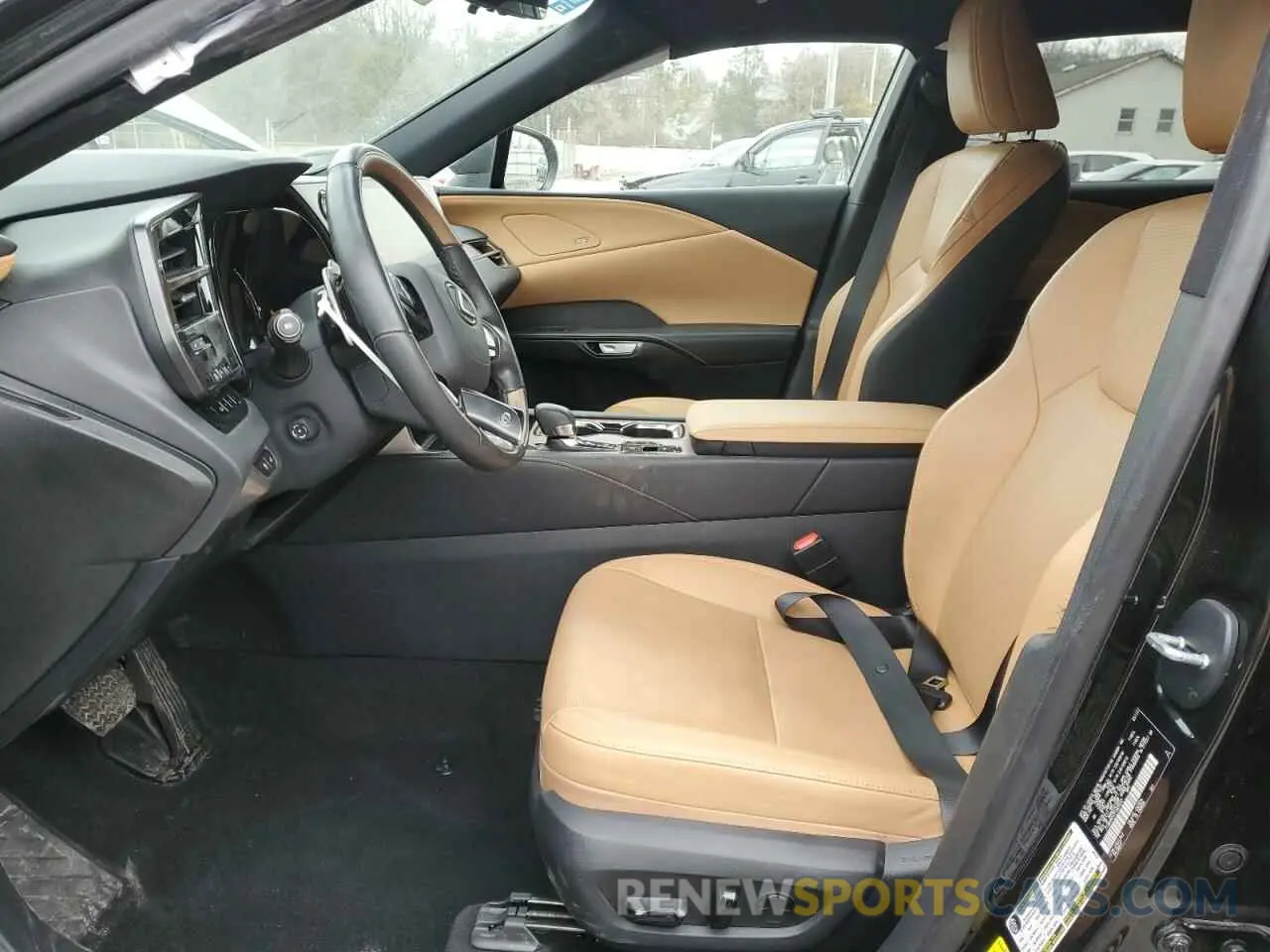7 Фотография поврежденного автомобиля 2T2BAMCA7PC025247 LEXUS RX350 2023