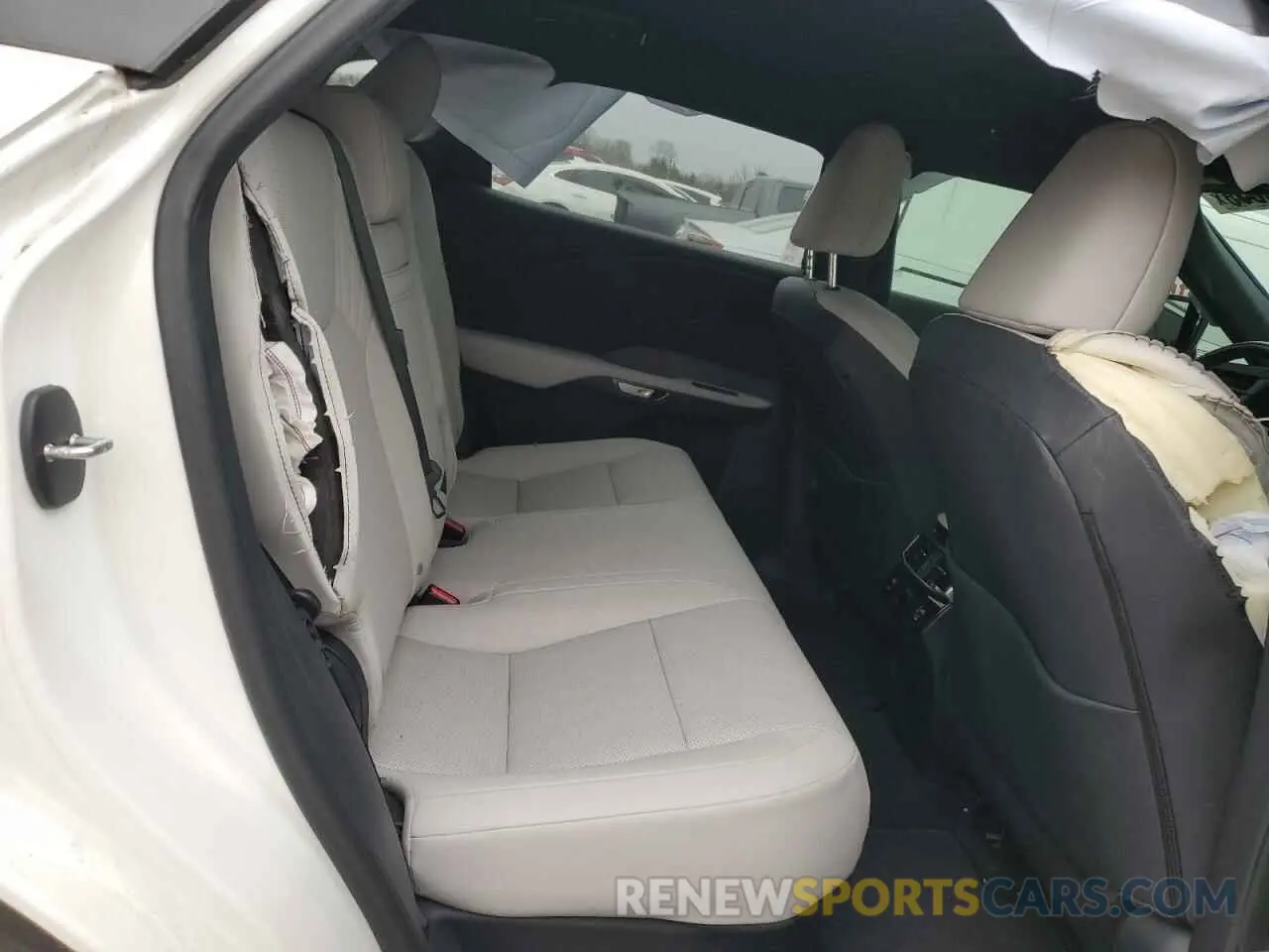 11 Фотография поврежденного автомобиля 2T2BAMCA7PC029184 LEXUS RX350 2023