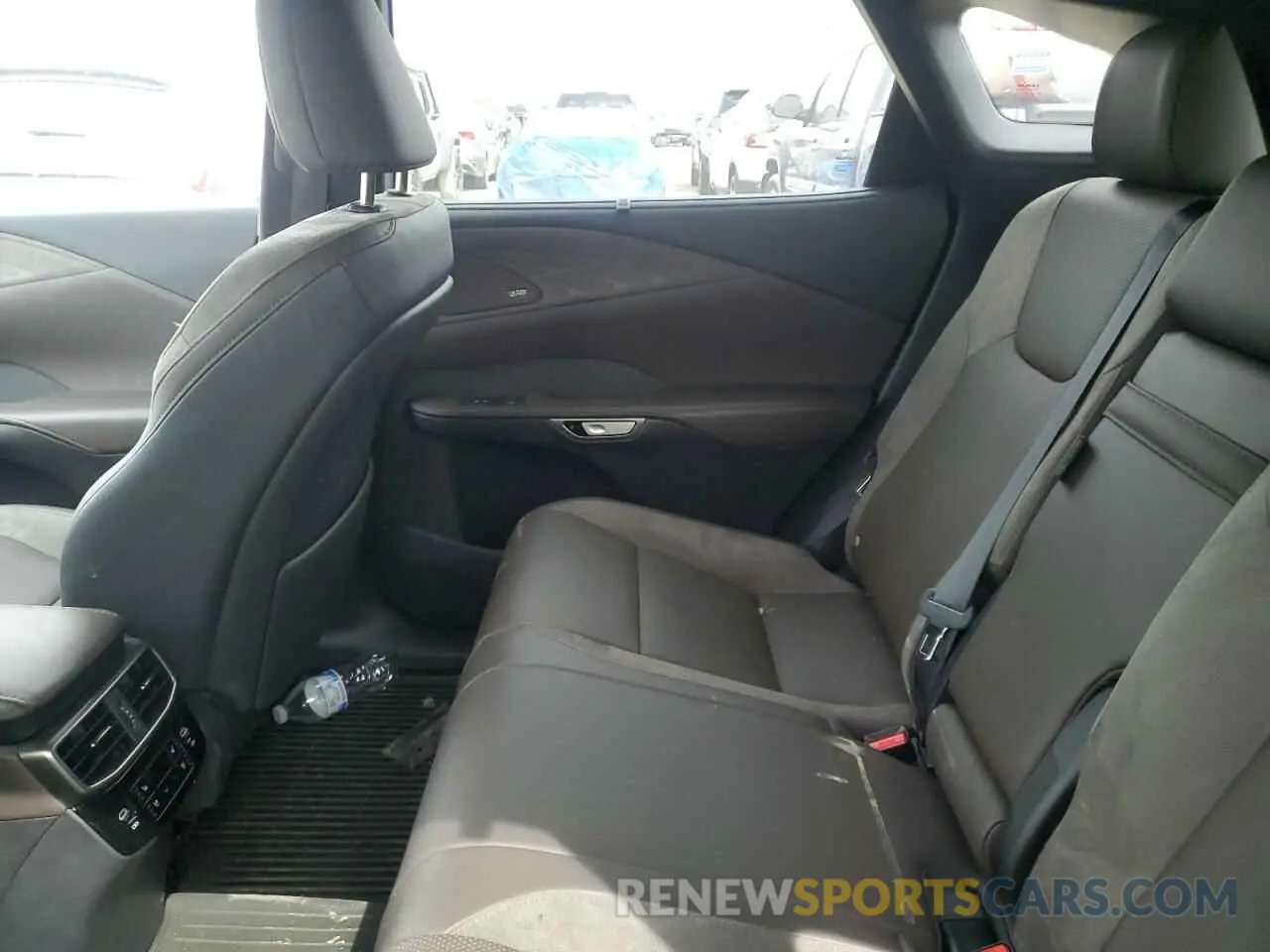 10 Фотография поврежденного автомобиля 2T2BAMCA9PC035827 LEXUS RX350 2023