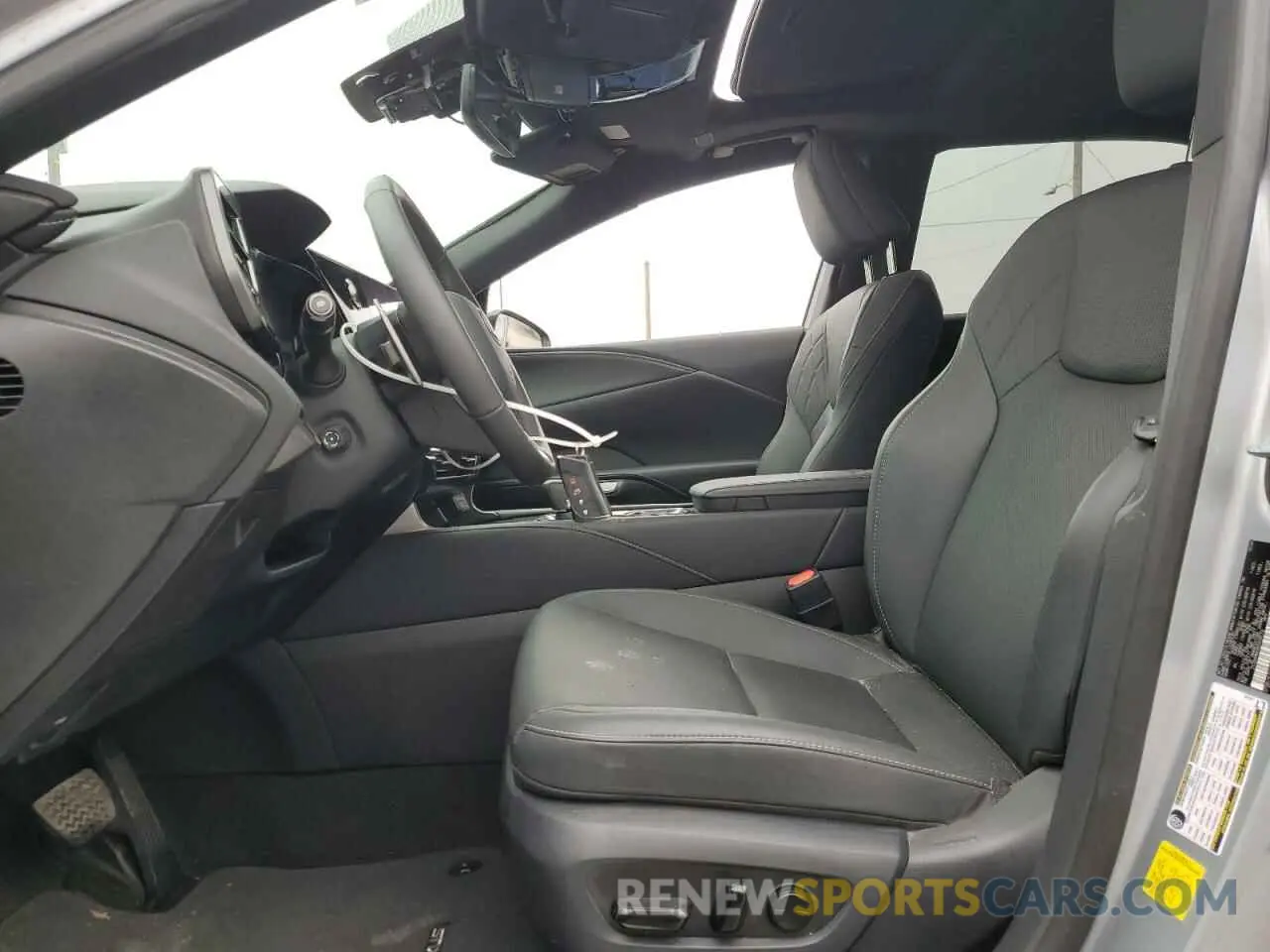 7 Фотография поврежденного автомобиля 2T2BAMBA0RC049779 LEXUS RX350 2024