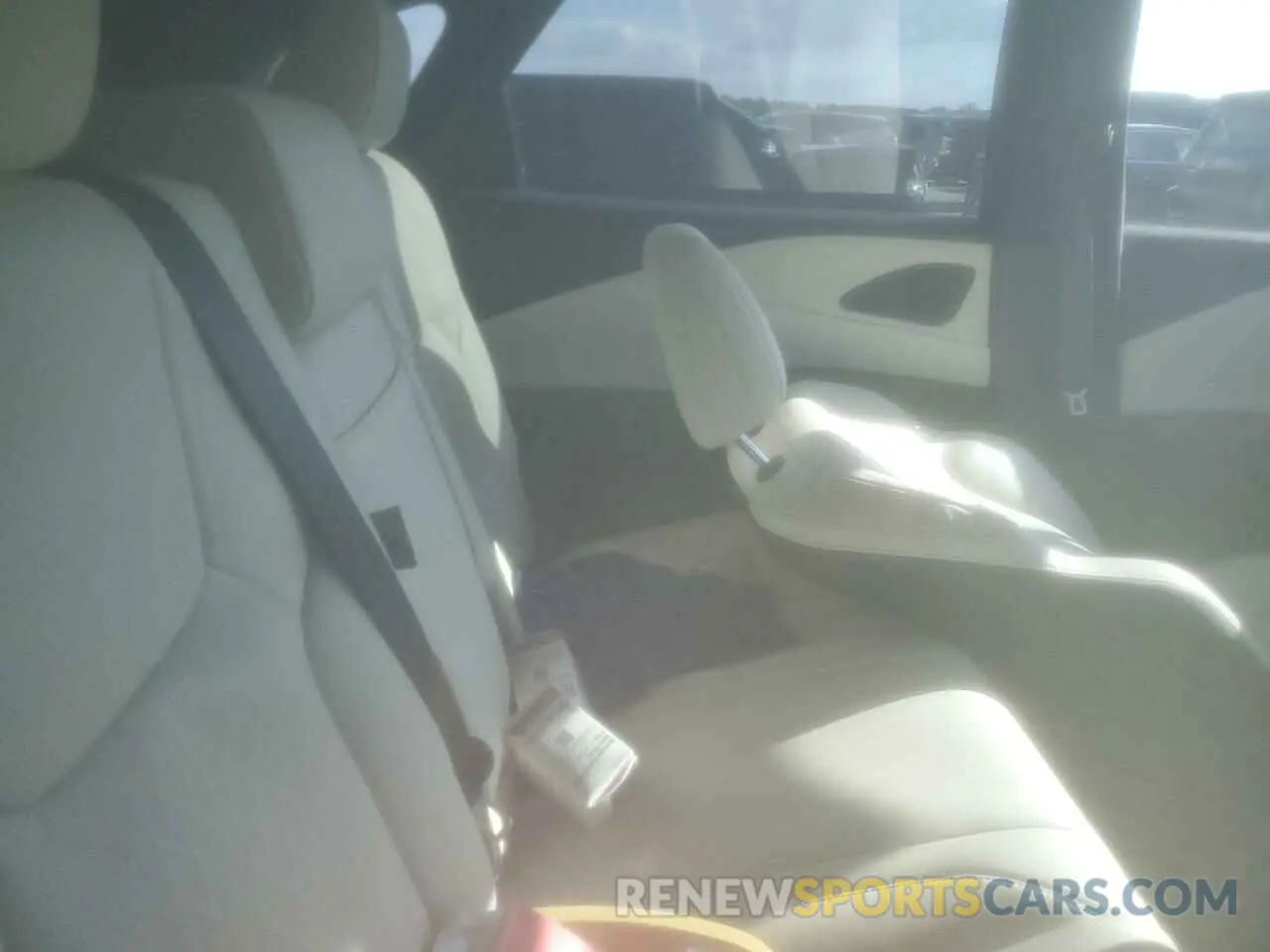 11 Фотография поврежденного автомобиля 2T2BAMBA4RC024352 LEXUS RX350 2024