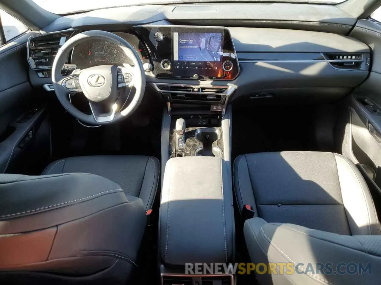8 Фотография поврежденного автомобиля 2T2BAMBA4RC043550 LEXUS RX350 2024