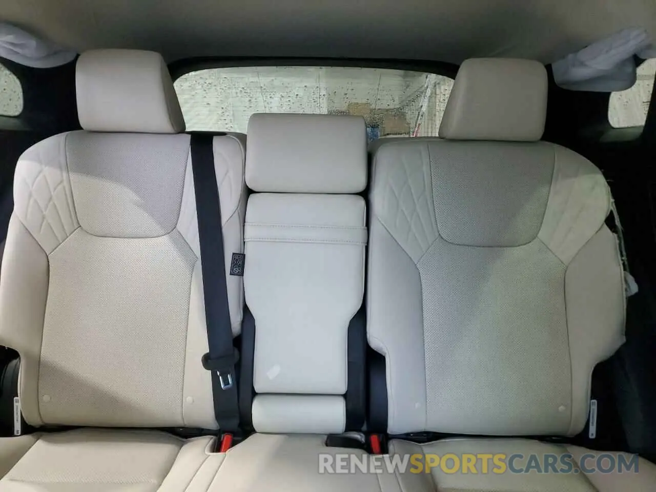 10 Фотография поврежденного автомобиля 2T2BAMBA8RC044278 LEXUS RX350 2024