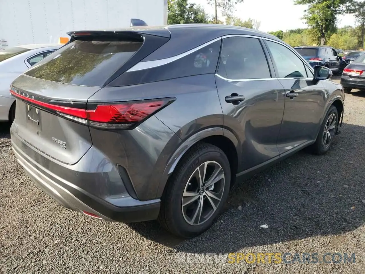 3 Фотография поврежденного автомобиля 2T2BAMCA1RC067979 LEXUS RX350 2024