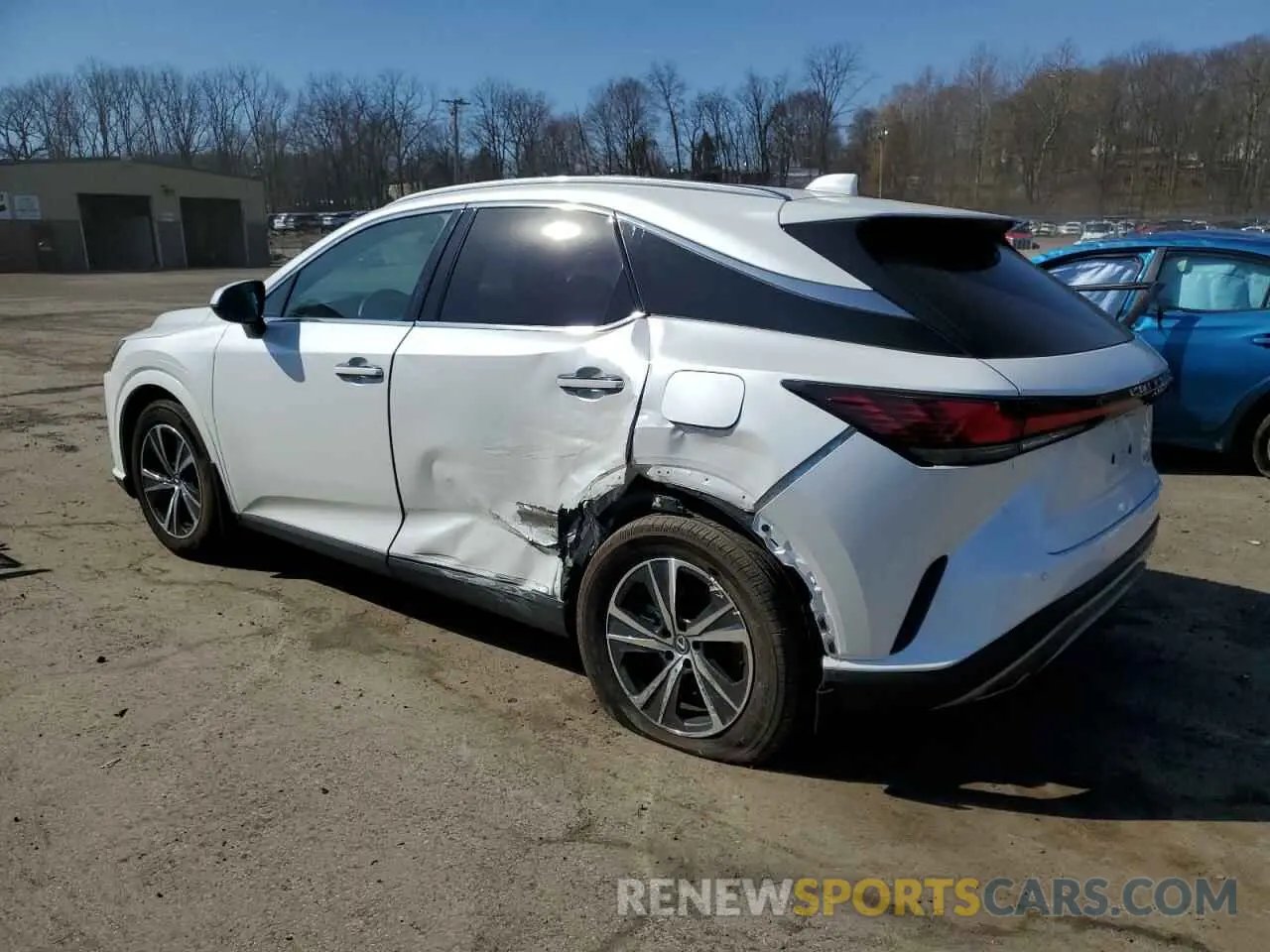 2 Фотография поврежденного автомобиля 2T2BAMCA4RC067734 LEXUS RX350 2024