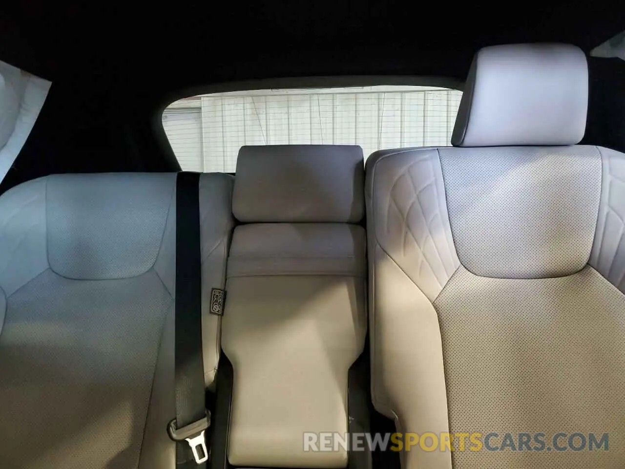 10 Фотография поврежденного автомобиля 2T2BAMCA5RC084462 LEXUS RX350 2024